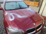 Posprejované BMW.