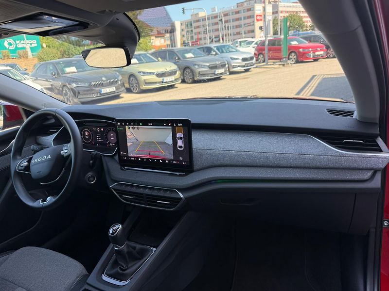 Škoda Octavia Top Selection 1.5 TSI 110kW - fotka 11 z 27