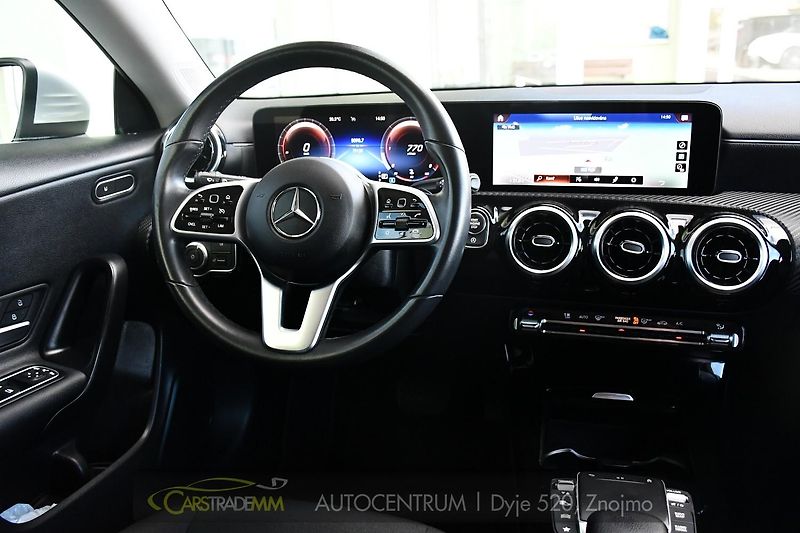 Mercedes-Benz CLA 200d LED A/T NAVI KAMERA - fotka 21 z 54