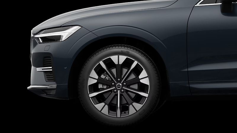 Volvo XC60 (2026) ULTRA BRIGHT, B5 AWD, 184+10 k - fotka 7 z 13