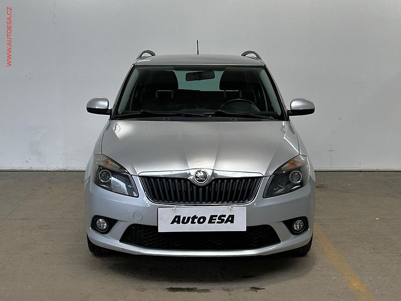 Škoda Fabia (2014) 1.2 TSi, ČR, AC, temp, STK3 - fotka 2 z 13