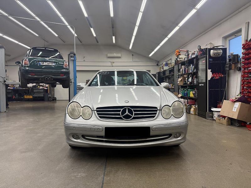 Mercedes-Benz CLK 240 Avantgarde  - fotka 2 z 18