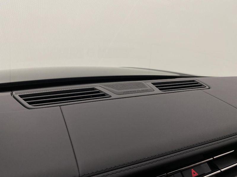 Land Rover Range Rover (2026) SV BLACK P615 LWB  - fotka 39 z 115