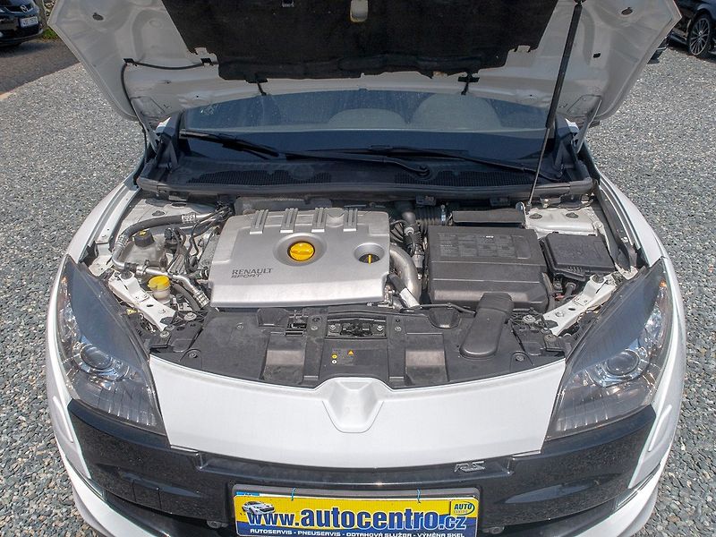 Renault Mégane (2012) 2.0T 195KW RS TROPHY - fotka 46 z 52