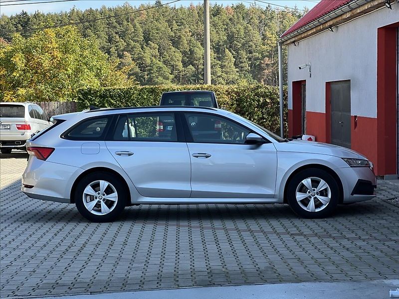 Škoda Octavia 2,0 TDI 85kW Active Combi - fotka 6 z 37