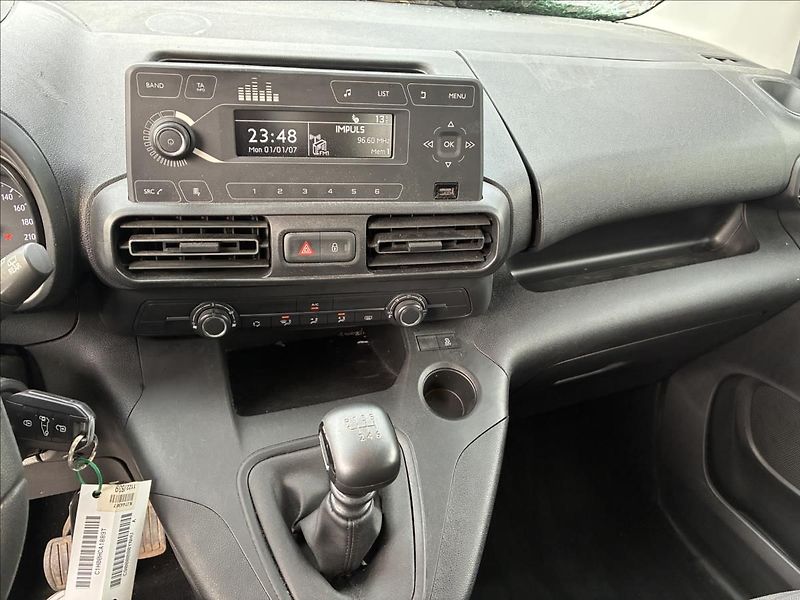 Opel Combo 1.2 T 81 kW 5 míst ČR DPH - fotka 10 z 17