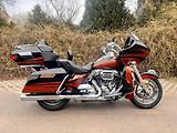 Harley-Davidson FLTRU Road Glide Ultra 1750 (2014) FLTRUSE Road Glide Ultra CVO R - náhled 2