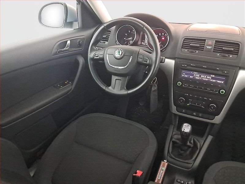 Škoda Yeti (2010) 1.8 TSI, 4X4, Xenony - fotka 7 z 18