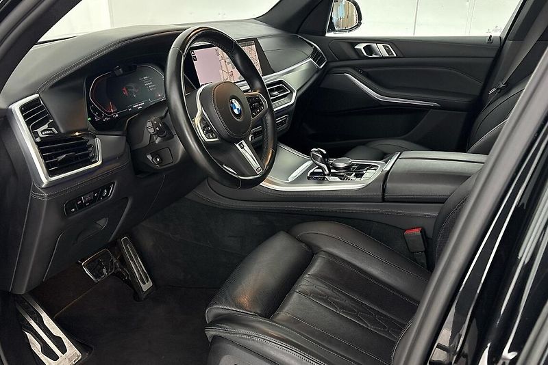BMW X5 xDrive30d - fotka 6 z 28