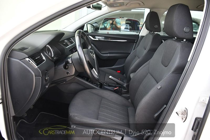 Škoda Octavia 1,6TDI STYLE ČR  - fotka 11 z 53