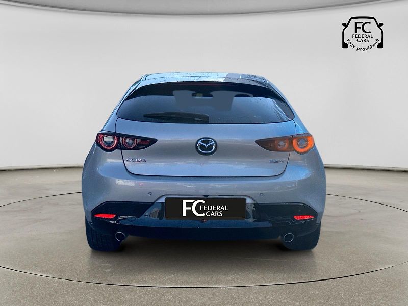 Mazda 3 2.0 e-Skyactiv G122 Homura - fotka 4 z 28