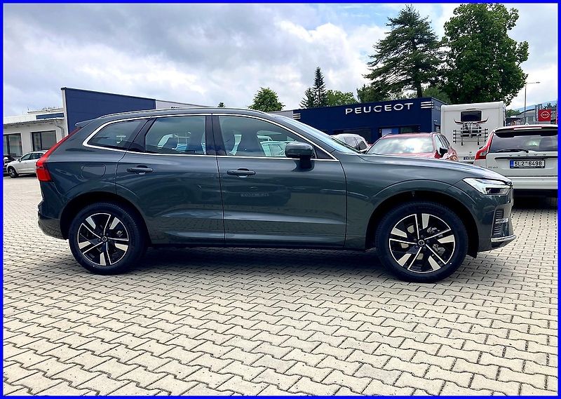 Volvo XC60 (2026) B5 AWD PLUS BR.+4SERVIS/ZÁRUKA - fotka 10 z 43