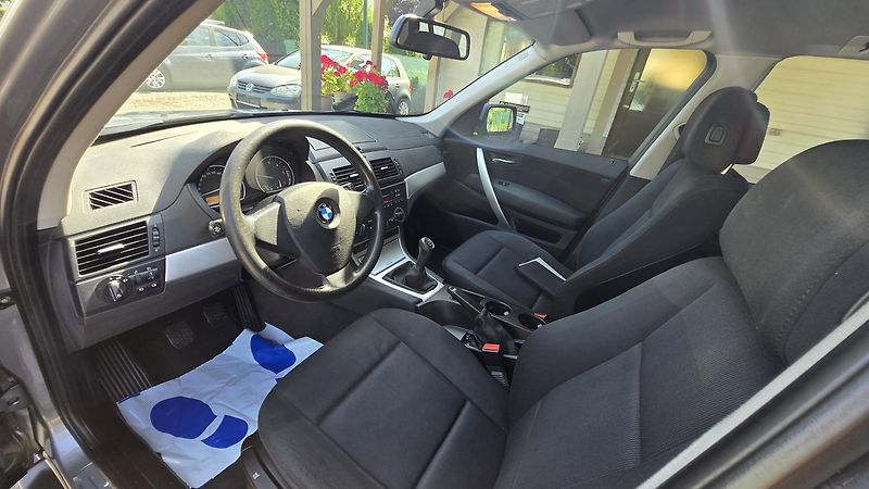 BMW X3 X DRIVE 2.0D 130KW 1MAJITEL - fotka 26 z 40