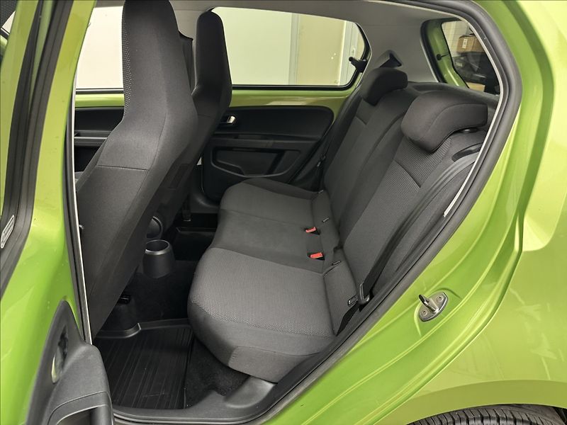 Škoda Citigo 1,0 AUTOMAT NAV SENZORY VÝHŘEV - fotka 27 z 30