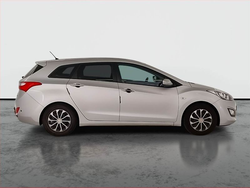 Hyundai i30 (2013) 1.4 CVVT, LPG, Serv.kniha - fotka 6 z 18