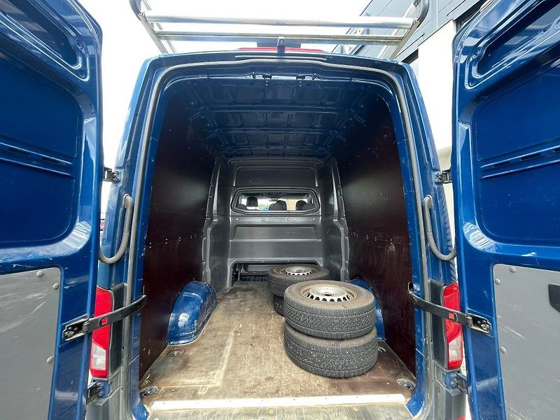Volkswagen Crafter 2.0TDi 130kw, velká zahrádka - fotka 9 z 21