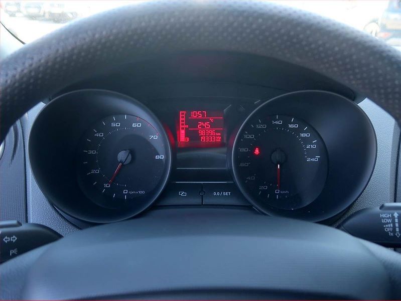 Seat Ibiza (2013) 1.2 12V, Serv.kniha, Tempomat - fotka 11 z 16