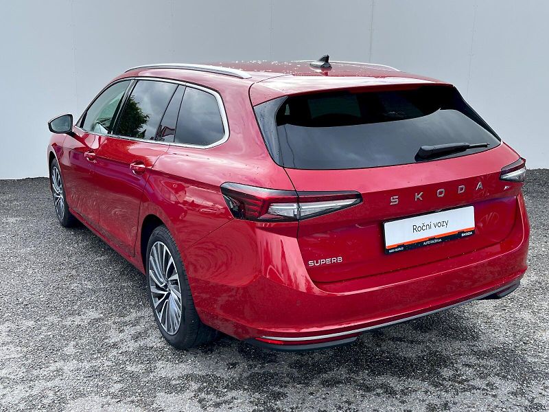 Škoda Superb (2025) 2.0 TDI 110kW L&K Combi DSG - fotka 21 z 22