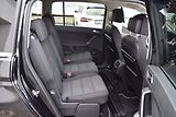 Volkswagen Touran (2017) 1.4TSI 110kw CLBMT 7MÍST TAŽNÉ - náhled 38