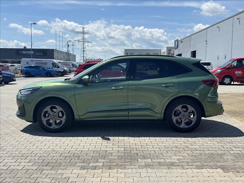 Ford Kuga 1,5 EcoBoost 137 kW ST-Line - fotka 2 z 27