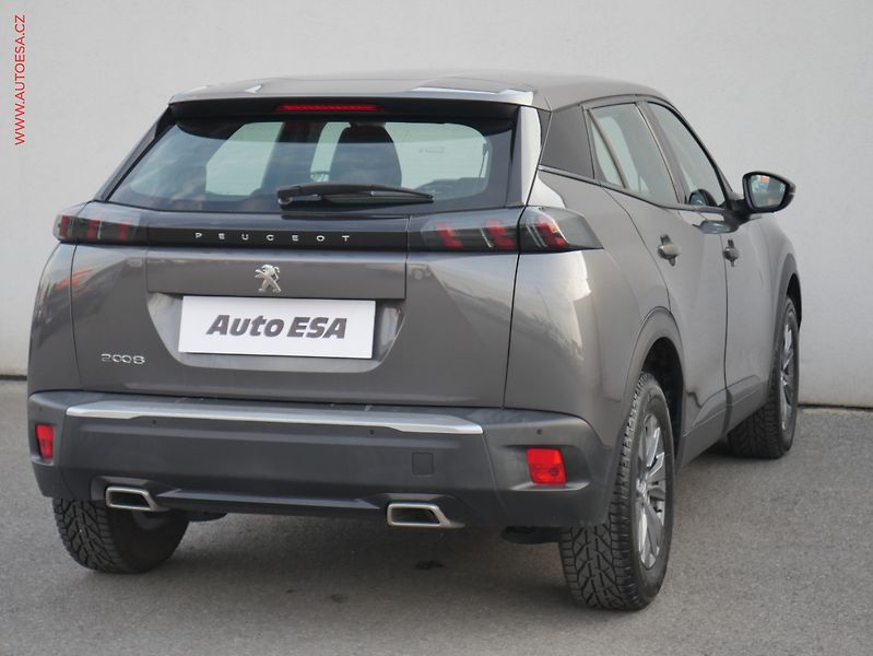 Peugeot 2008 (2020) 1.2 PT, 2.maj,ČR, AC, temp - fotka 4 z 17