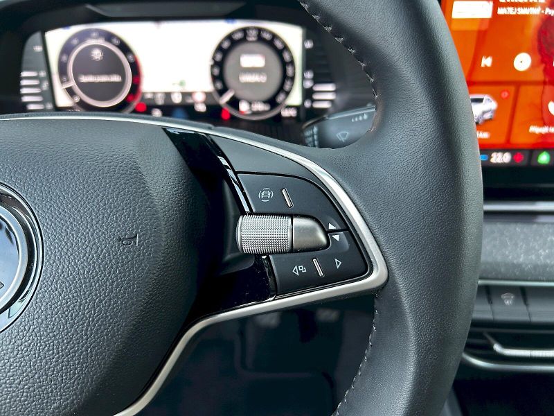 Škoda Octavia (2024) 1.5 TSI 110kW MP6 Top Selectio - fotka 8 z 35