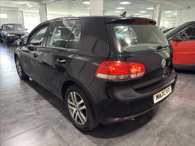 Volkswagen Golf 1,4   TSI 90 kW ČIDLA VÝHŘEV - fotka 4 z 28