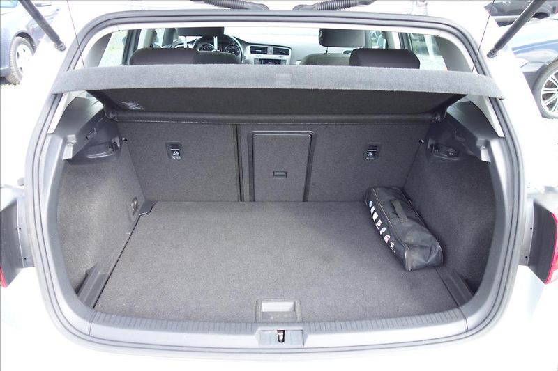 Volkswagen Golf 1,4 TSi,ČR,1 MAJ.,COMFORTLINE. - fotka 14 z 32