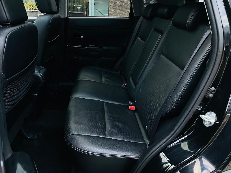 Peugeot 4008 1.8HDI 4x4 VÝHŘEV KAMERA TAŽNÉ - fotka 34 z 52