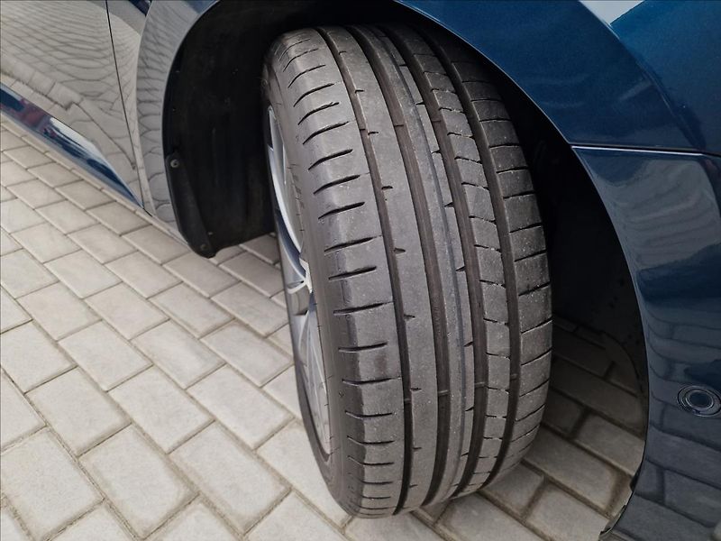 Škoda Superb 2.0TDI 140kW L&K 4x4 DSG, ČR - fotka 45 z 50