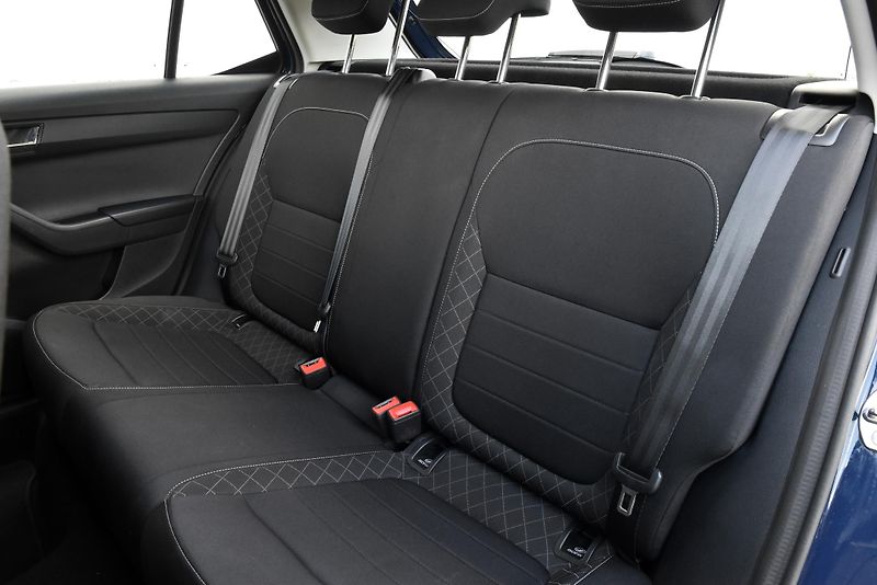 Škoda Fabia 1.0 TSi 6st 81 kW STYLE,DKLIMA - fotka 44 z 55