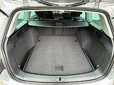 Volkswagen Golf (2020) 1.6 TDI 85 kW MANUÁL - náhled 31