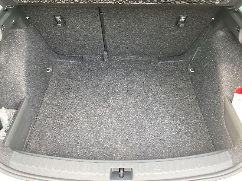 Škoda Scala (2024) 1.0 TSI DSG Drive - fotka 25 z 31