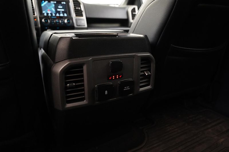 Ford F-150 - fotka 25 z 28