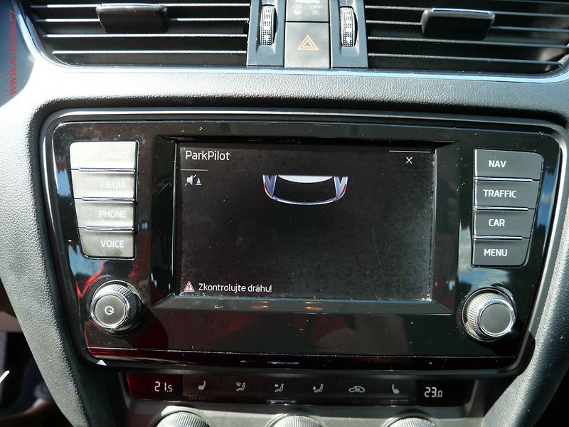 Škoda Octavia (2016) 2.0 TDi 4x4, Scout, DSG - fotka 25 z 26