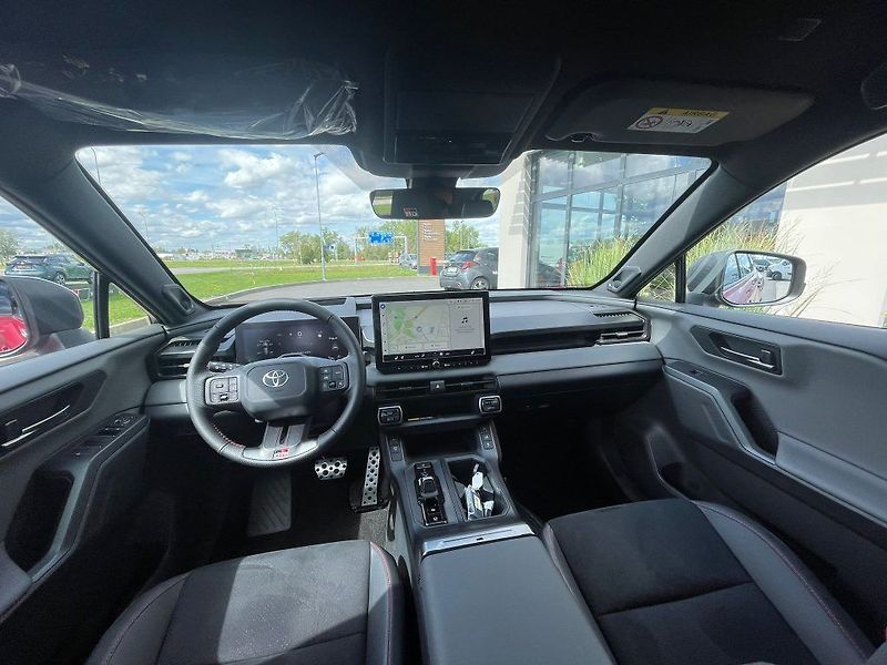 Toyota RAV4 2.5L PHEV CVT 4X4 GR SPORT - fotka 27 z 31