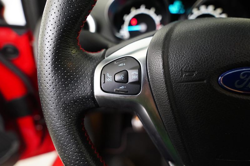 Ford Fiesta - fotka 16 z 27