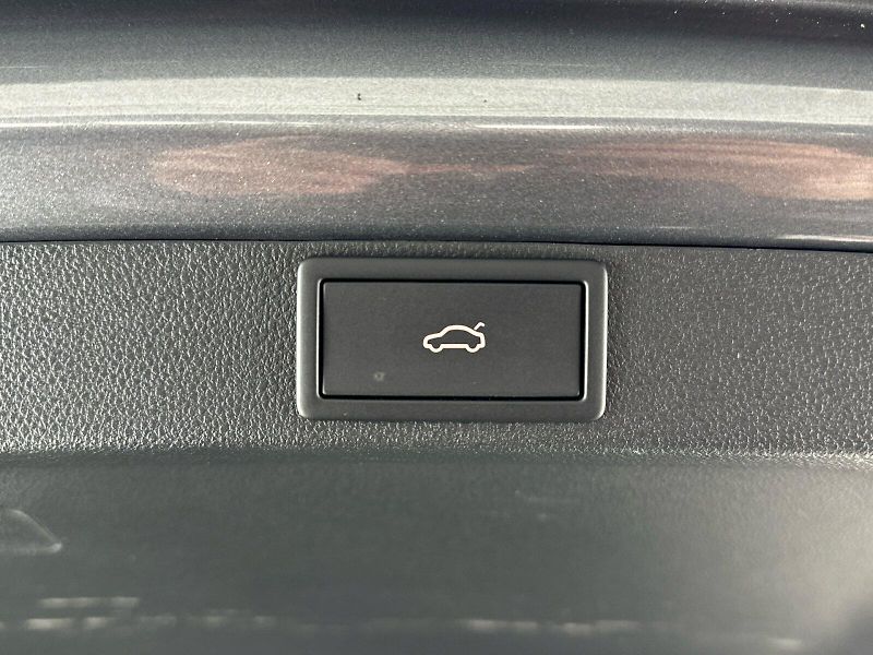 Škoda Octavia (2023) Combi DSG 2.0TSI 180kW RS Chal - fotka 32 z 34