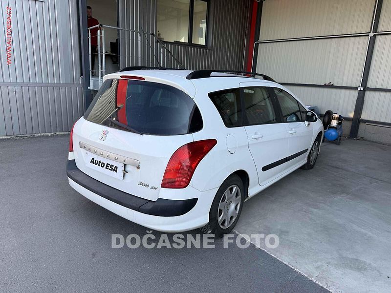 Peugeot 308 (2009) 1.6 HDi, AC, výhřev sed - fotka 2 z 3