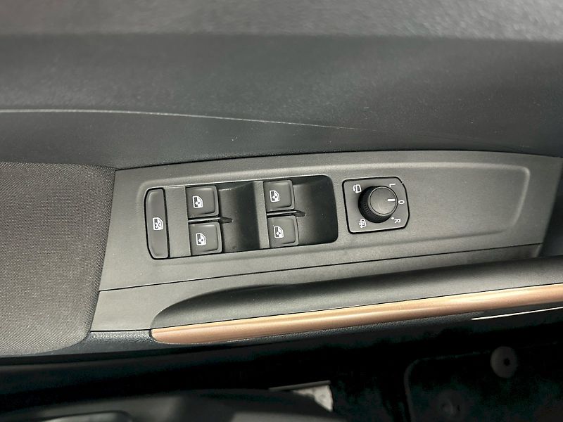 Škoda Fabia (2024) DSG 1.5TSI 110kW Top Selection - fotka 28 z 31