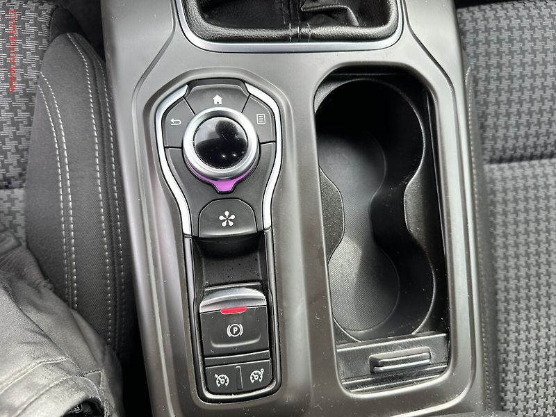 Renault Talisman (2018) 1.6 dCi, Navi, AC, TZ - fotka 19 z 23