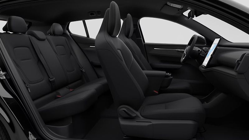 Volvo EX30 (2026) P5 ELECTRIC RWD PLUS - fotka 4 z 12