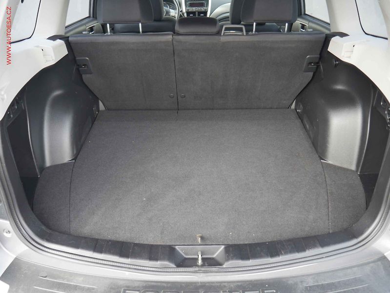 Subaru Forester (2009) 2.5XT 4x4, ČR, servis.kniha - fotka 7 z 17