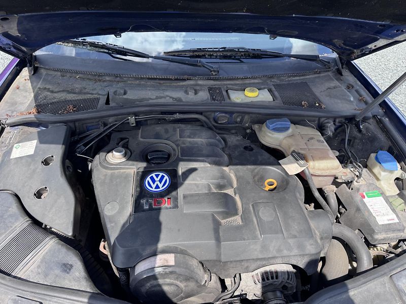 Volkswagen Passat Variant 1.9 TDi 96 kW - fotka 6 z 21