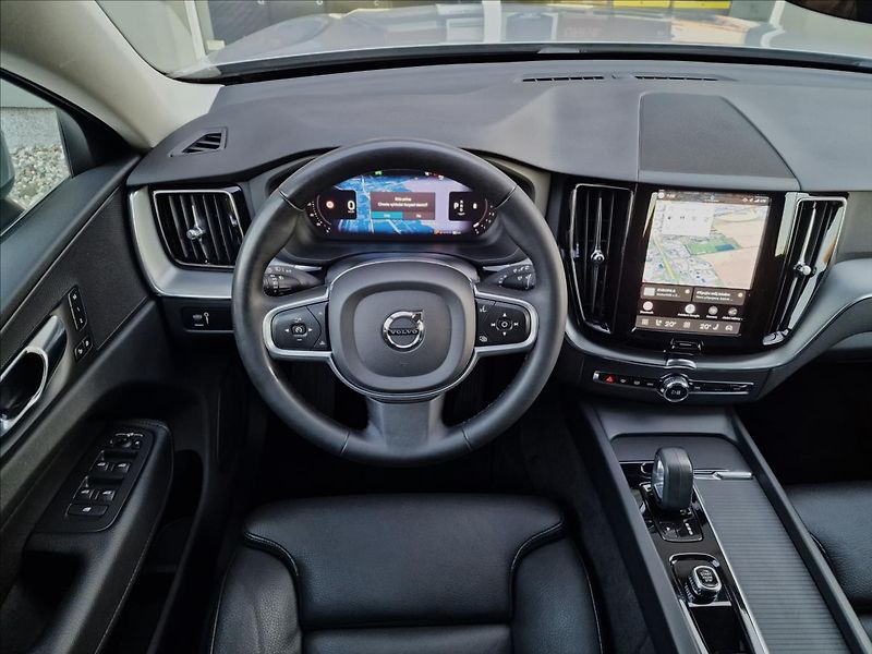 Volvo XC60 B5 AWD Momentum Pro,ČR,1.Maj. - fotka 12 z 50