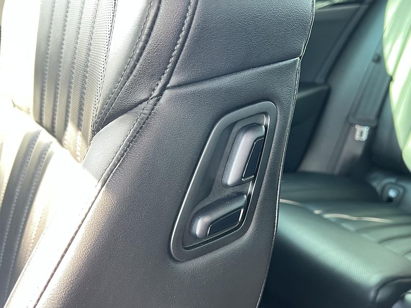 Škoda Superb (2017) 2,0TDi140kW Laurin&Klement DSG - fotka 42 z 42