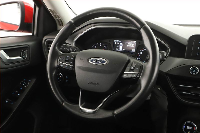 Ford Focus (2019) 1.0 EcoBoost, ČR,1.maj - fotka 8 z 12