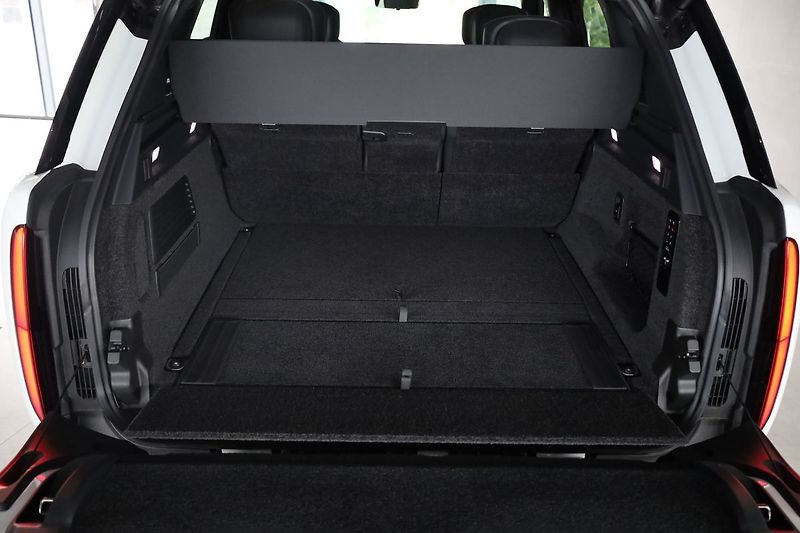 Land Rover Range Rover P530 Autobiography, MERIDIAN - fotka 6 z 50