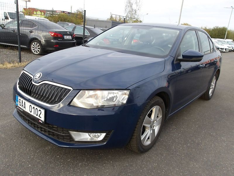 Škoda Octavia 1,6TDi 1.MAJITEL ! NAJ.137000k - fotka 1 z 30