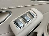 Mercedes-Benz Třídy S (2018) 560 4MATIC LONG - náhled 19